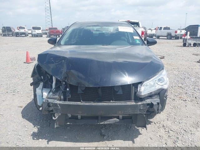 2017 TOYOTA CAMRY LE 13