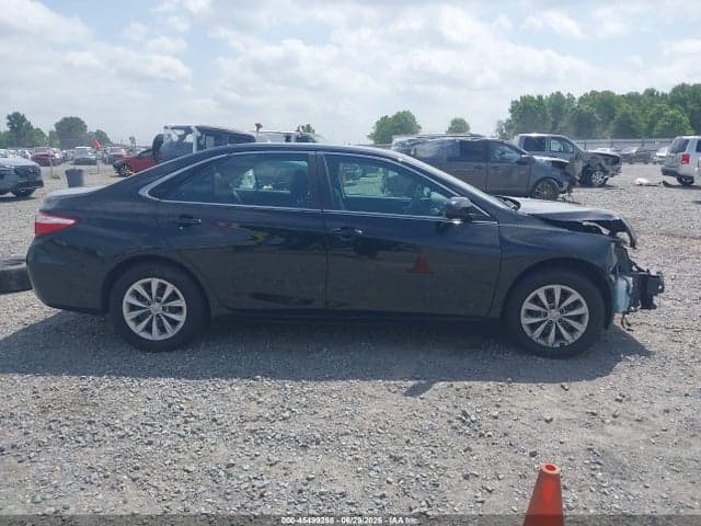 2017 TOYOTA CAMRY LE 14