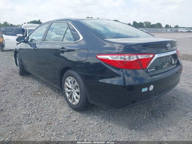 2017 TOYOTA CAMRY LE 3