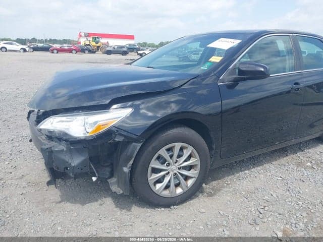 2017 TOYOTA CAMRY LE 21