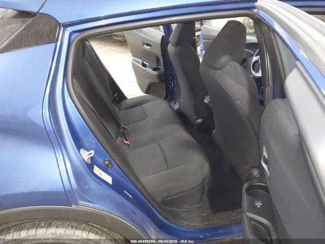 2019 TOYOTA C-HR XLE 8