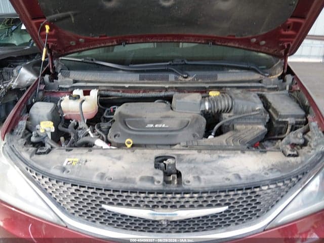 2017 CHRYSLER PACIFICA LIMITED 10