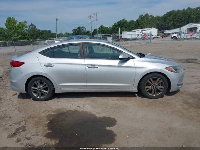 2017 HYUNDAI ELANTRA SE 13