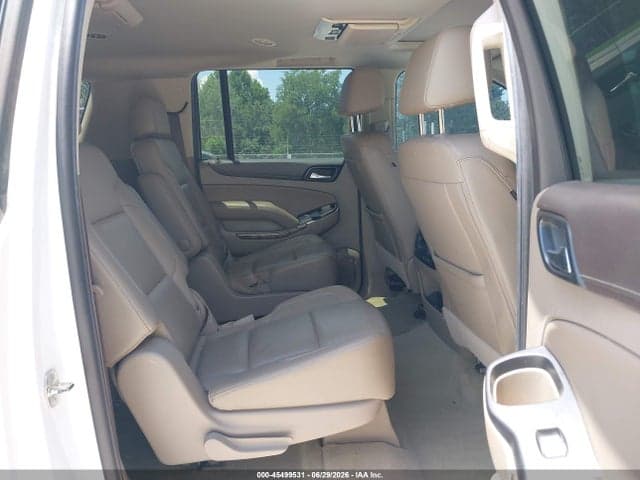 2017 GMC YUKON XL SLT 8