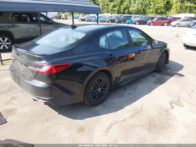 2026 TOYOTA CAMRY SE 4