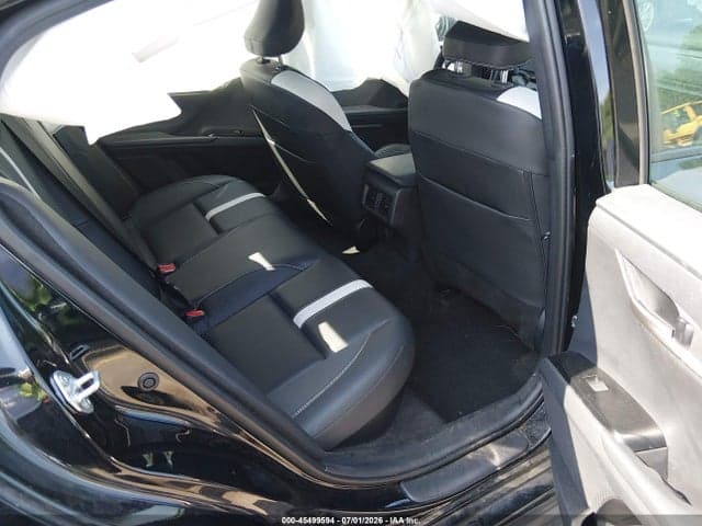 2026 TOYOTA CAMRY SE 8