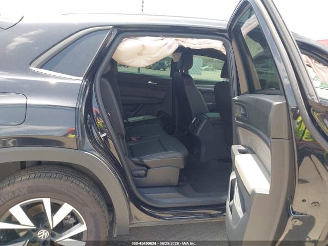 2023 VOLKSWAGEN ATLAS CROSS SPORT 2.0T SE 8
