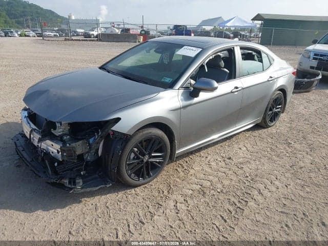 2026 TOYOTA CAMRY SE 2