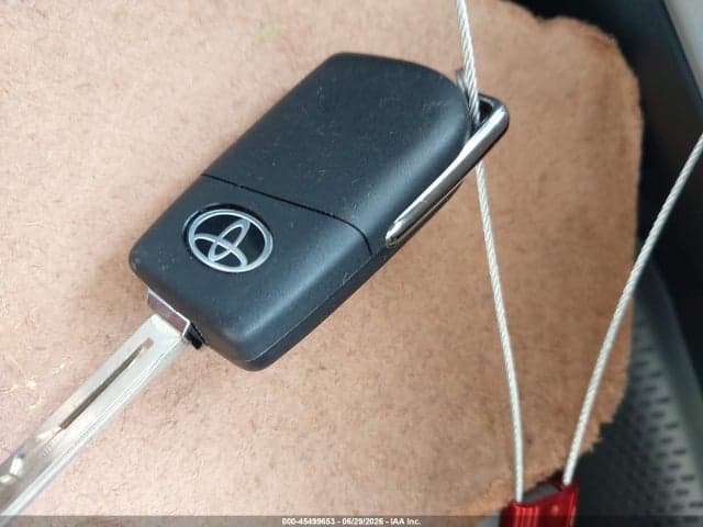 2020 TOYOTA COROLLA LE 11
