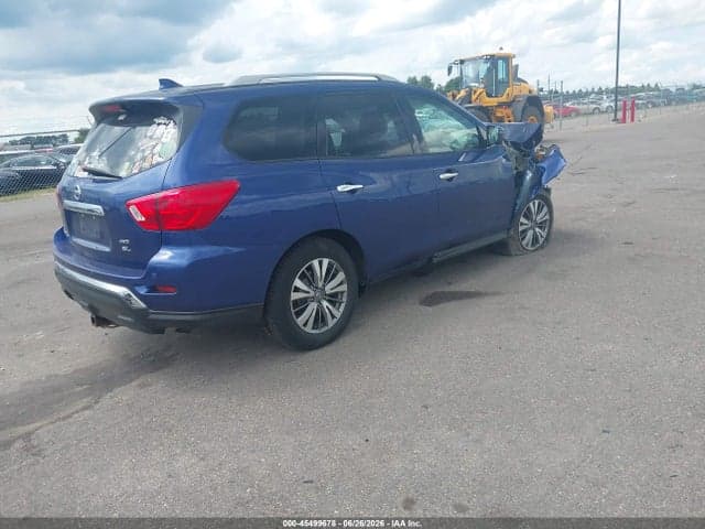 2019 NISSAN PATHFINDER SL 4