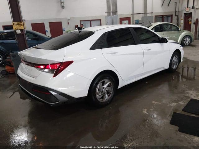 2026 HYUNDAI ELANTRA SE 4