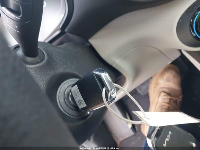 2023 KIA SOUL LX 11