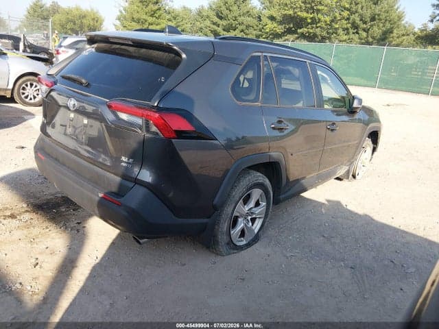 2020 TOYOTA RAV4 XLE 4