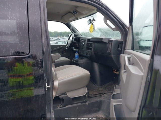 2017 CHEVROLET EXPRESS 3500 LT 5