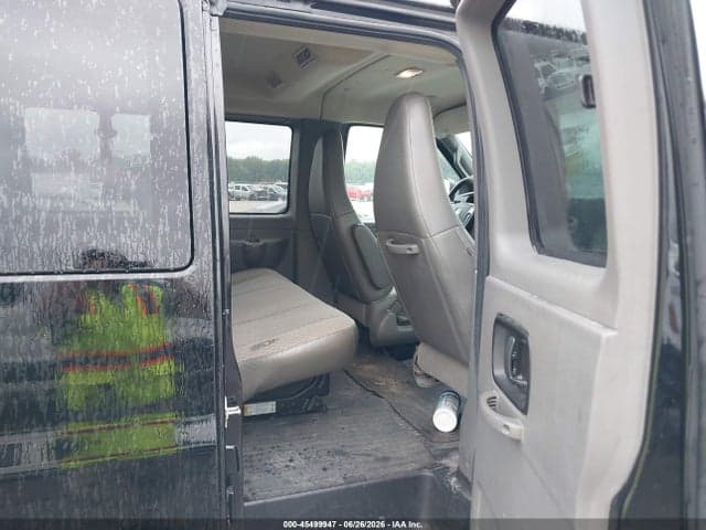 2017 CHEVROLET EXPRESS 3500 LT 8