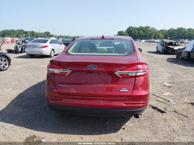 2019 FORD FUSION SE 16