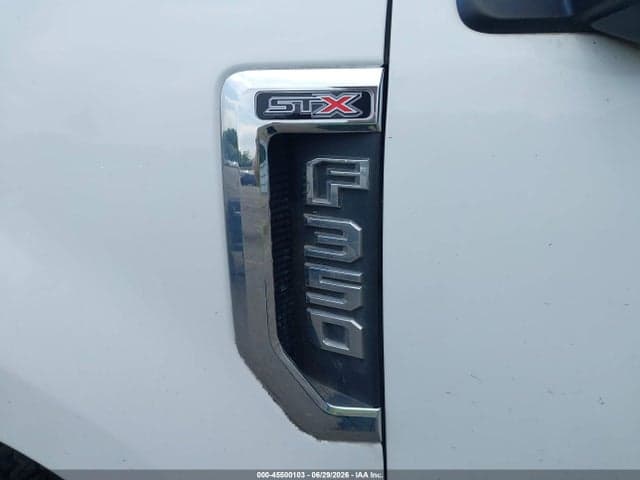 2022 FORD F-350 XL 18