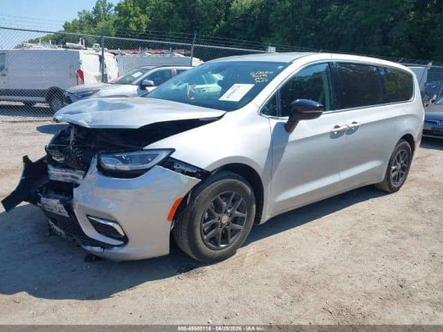 2024 CHRYSLER PACIFICA TOURING L 2