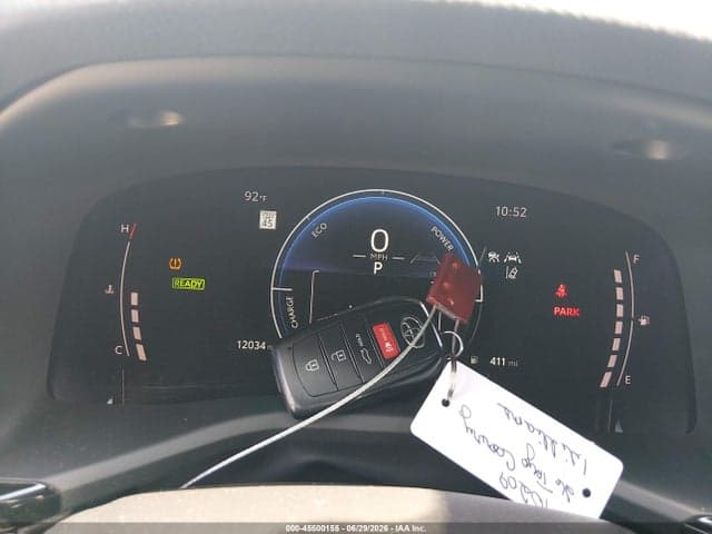 2026 TOYOTA CAMRY SE 11