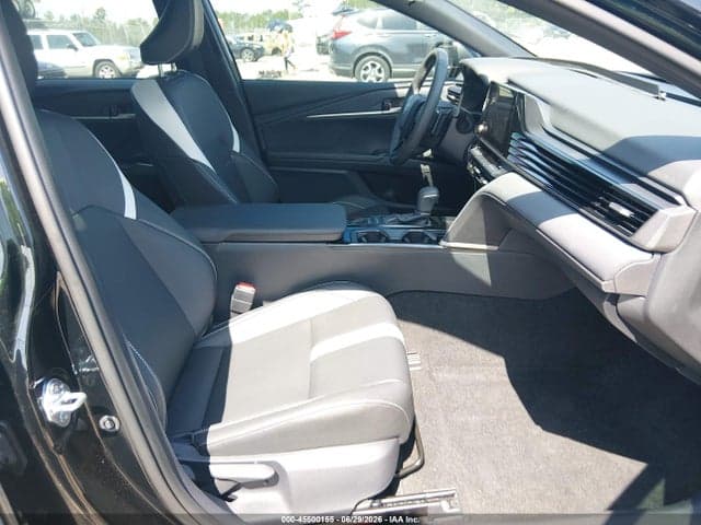 2026 TOYOTA CAMRY SE 5
