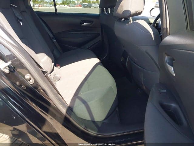 2020 TOYOTA COROLLA LE 8