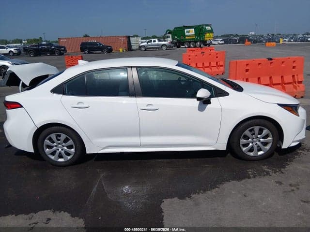 2024 TOYOTA COROLLA LE 13