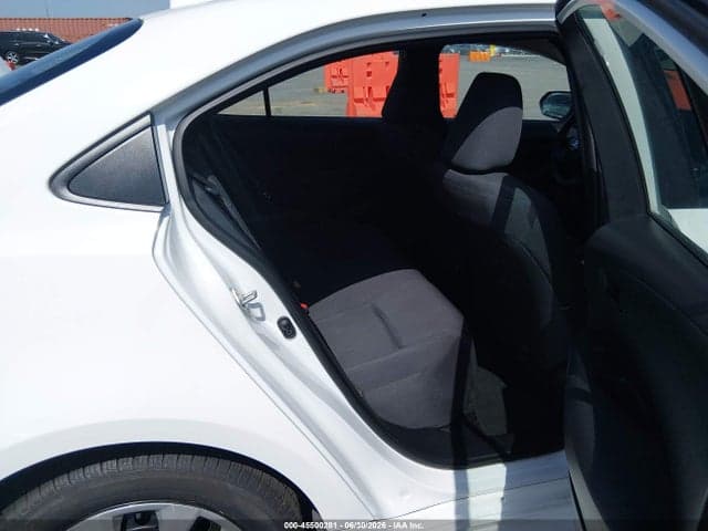 2024 TOYOTA COROLLA LE 8