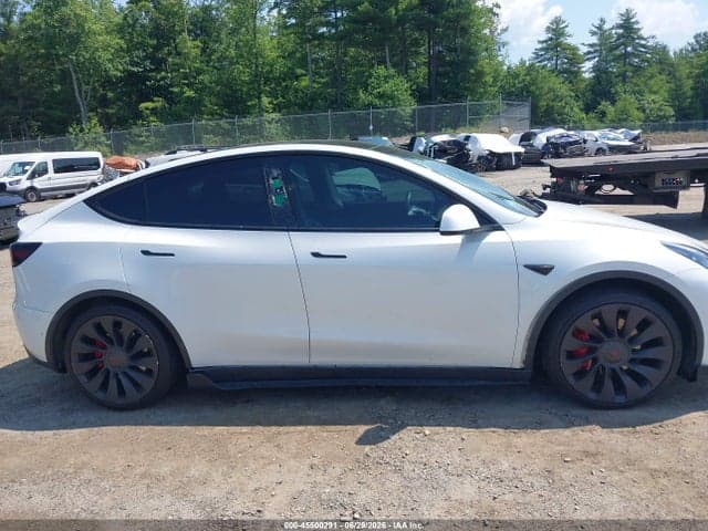 2022 TESLA MODEL Y PERFORMANCE DUAL MOTOR ALL-WHEEL DRIVE 11