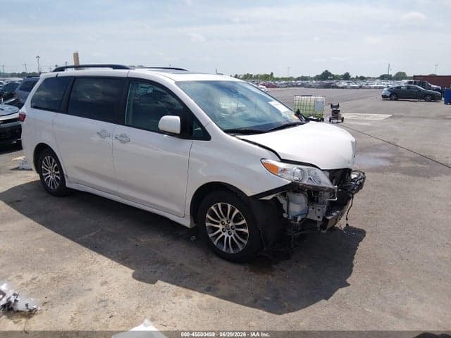 2020 TOYOTA SIENNA XLE PREMIUM 1