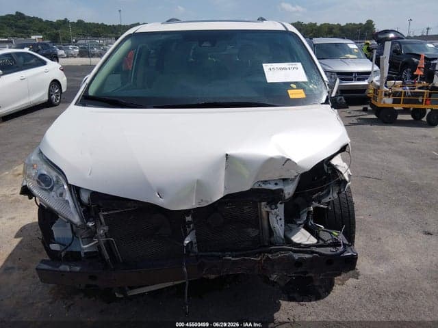 2020 TOYOTA SIENNA XLE PREMIUM 12