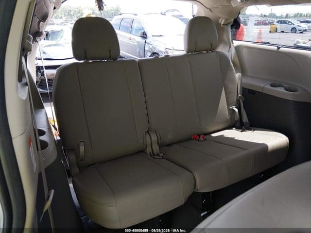 2020 TOYOTA SIENNA XLE PREMIUM 18