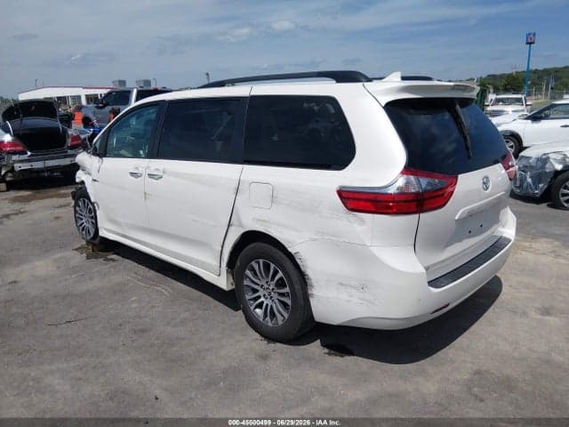 2020 TOYOTA SIENNA XLE PREMIUM 3