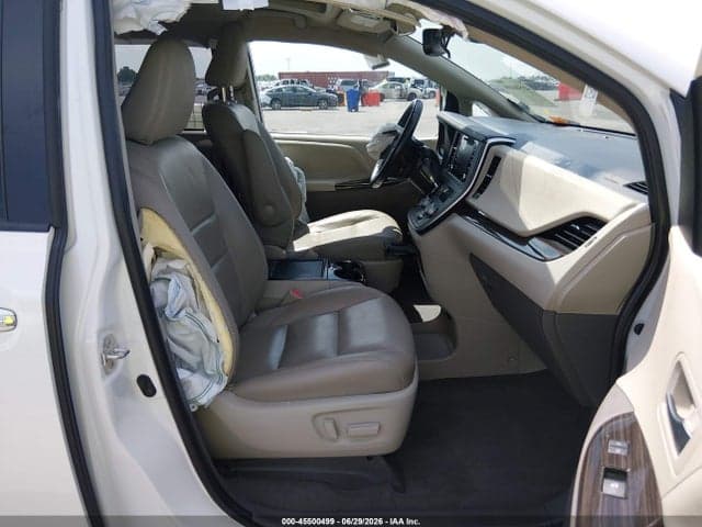2020 TOYOTA SIENNA XLE PREMIUM 5