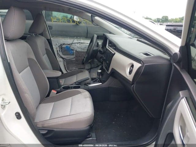 2017 TOYOTA COROLLA LE 5