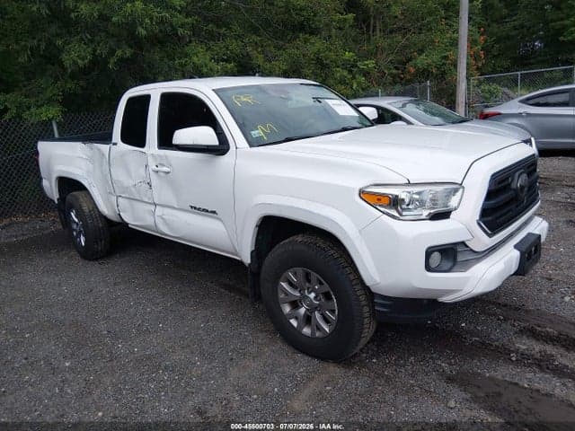 2018 TOYOTA TACOMA SR5
