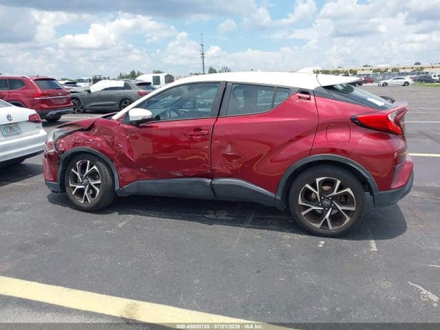 2018 TOYOTA C-HR XLE 14