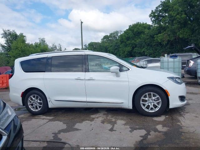2020 CHRYSLER PACIFICA TOURING L 13