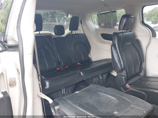 2020 CHRYSLER PACIFICA TOURING L 20