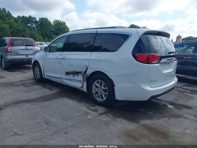 2020 CHRYSLER PACIFICA TOURING L 3