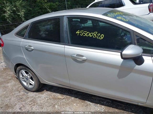 2017 FORD FIESTA SE 13