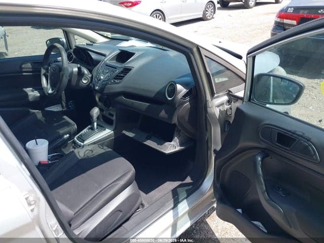 2017 FORD FIESTA SE 5
