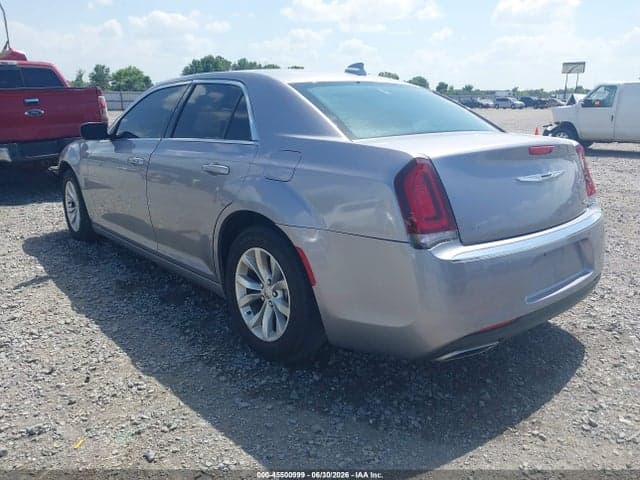 2016 CHRYSLER 300 LIMITED 3