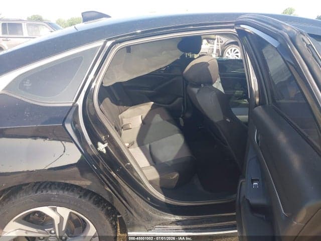 2019 HONDA ACCORD EX 8