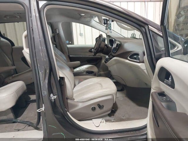 2020 CHRYSLER PACIFICA TOURING L PLUS 5