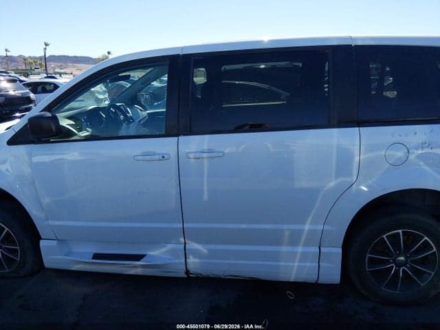 2018 DODGE GRAND CARAVAN SE 14
