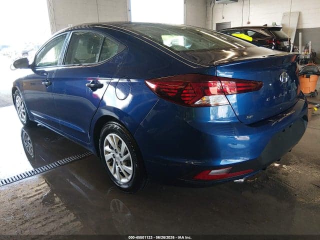 2020 HYUNDAI ELANTRA SE 3