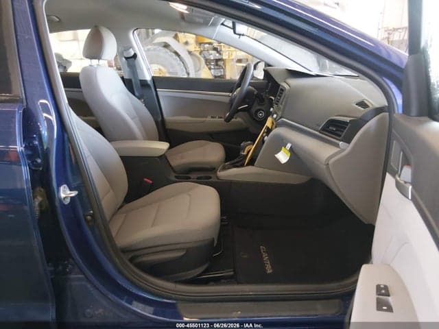 2020 HYUNDAI ELANTRA SE 5