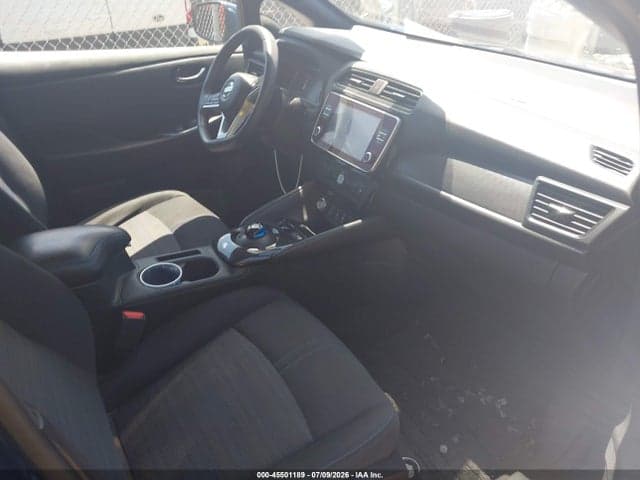 2021 NISSAN LEAF SV 40 KWH 5