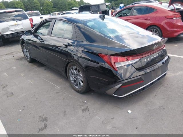 2024 HYUNDAI ELANTRA SEL 3