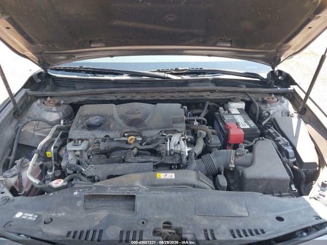 2019 TOYOTA CAMRY SE 10